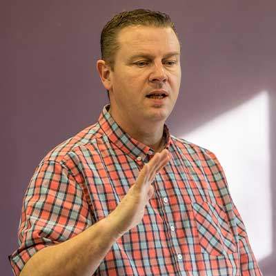 alan-johnson-teaching-class